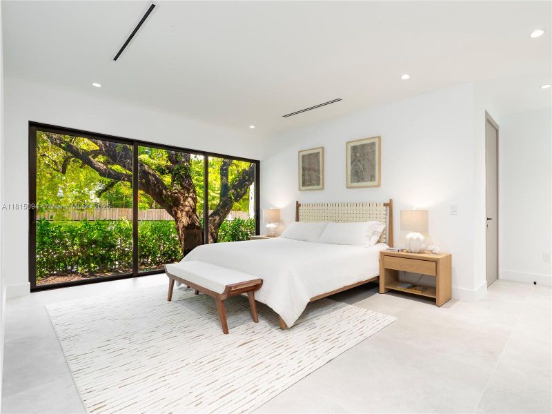 Furnished interior view inside a new home in , Miami (Image 36).