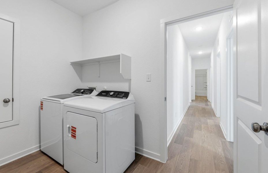 Furnished interior view inside a new home in Sunfield, Buda (Image 10).