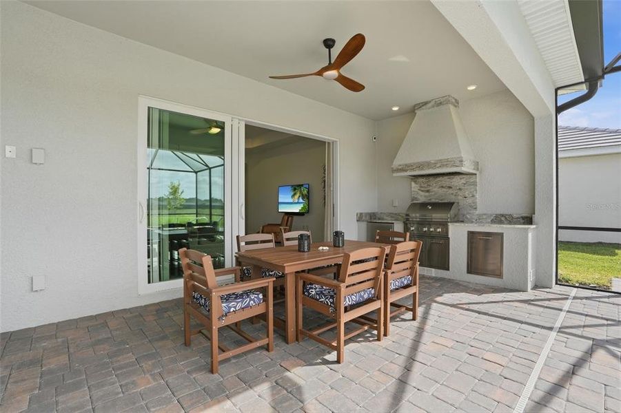 Exterior details and patio area of a home in , Punta Gorda (Image 3).