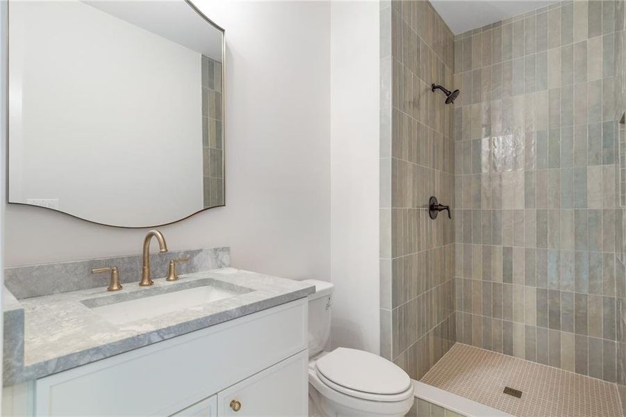 Furnished interior view inside a new home in , Atlanta (Image 17).