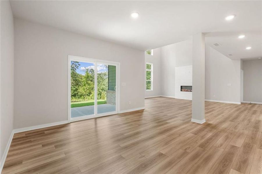 Spacious, unfurnished interior of a new home in Windsong Estates, McDonough (Image 21). Spacious, unfurnished interior of a new home in Windsong Estates, McDonough (Image 21).