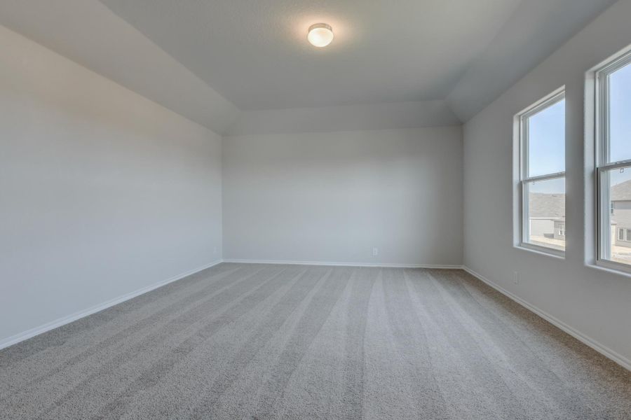 Representative unfurnished interior of a home built from the Alexis by Ashton Woods in Hennersby Hollow, San Antonio (Image 10).