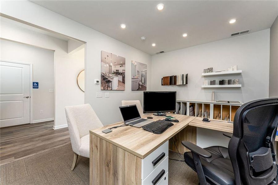 Furnished interior view inside a new home in Fair Oak, Calhoun (Image 8).