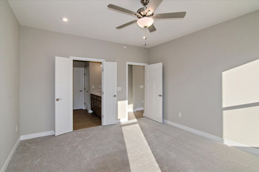 Representative unfurnished interior of a home built from the Amelia by Fischer Homes in Easton Park, Dallas (Image 42).