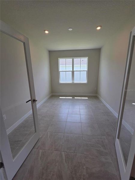 Spacious, unfurnished interior of a new home in Malabar Springs, Palm Bay (Image 7). Spacious, unfurnished interior of a new home in Malabar Springs, Palm Bay (Image 7).