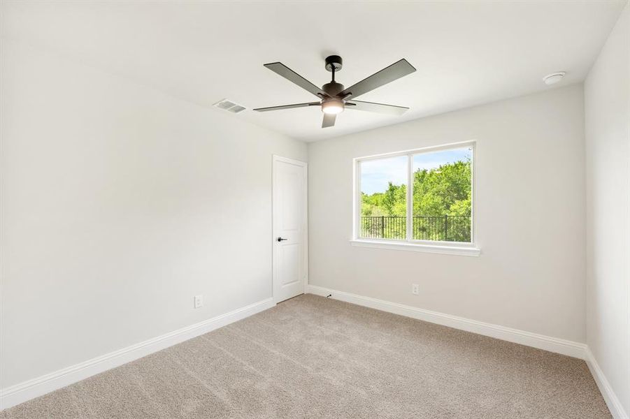 Spacious, unfurnished interior of a new home in Sable Creek, Sanger (Image 21). Spacious, unfurnished interior of a new home in Sable Creek, Sanger (Image 21).