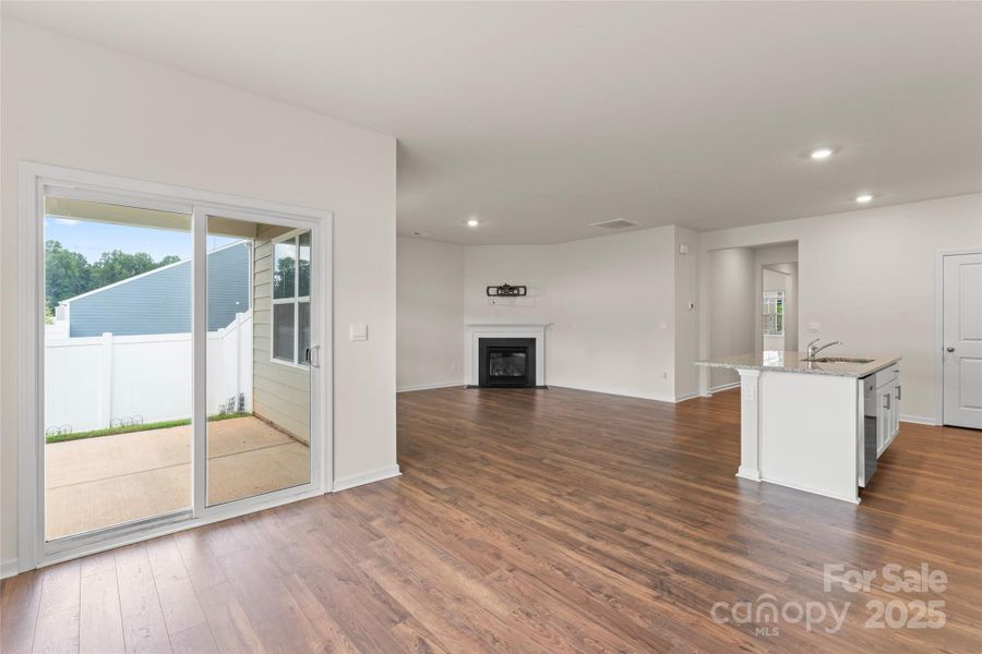 Spacious, unfurnished interior of a new home in Azalea Ridge, Mount Holly (Image 31).