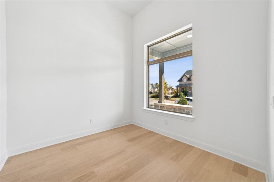 Spacious, unfurnished interior of a new home in Mantua Point Gardens, Van Alstyne (Image 18). Spacious, unfurnished interior of a new home in Mantua Point Gardens, Van Alstyne (Image 18).