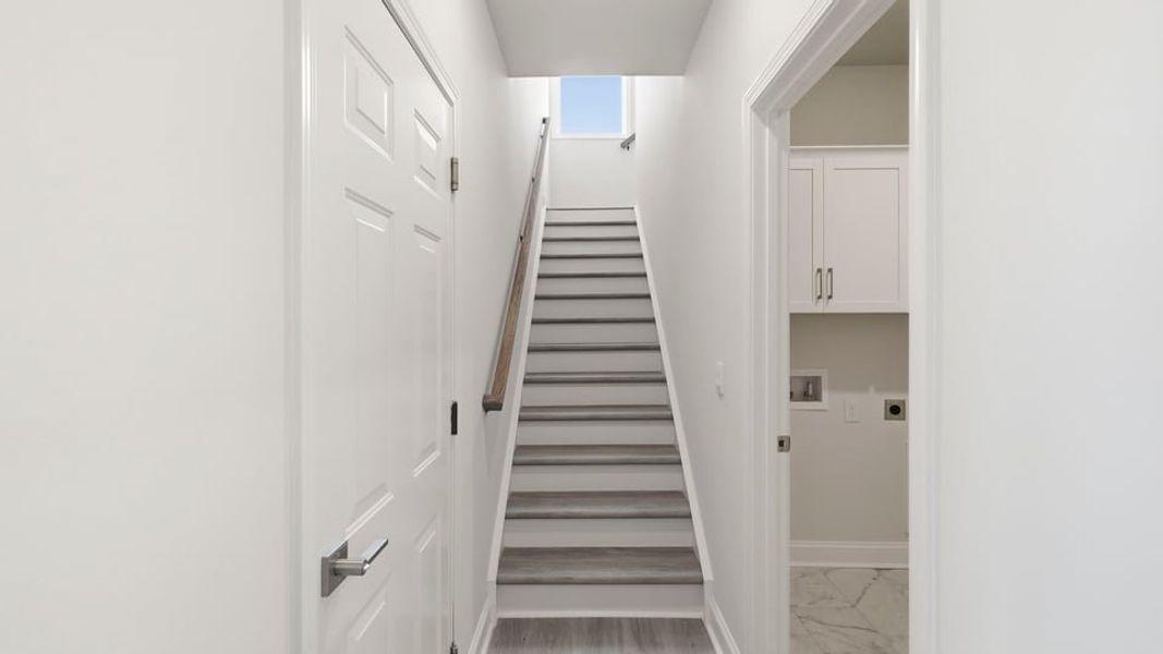 Spacious, unfurnished interior of a new home in Blue Ridge Trail, Fountain Inn (Image 28).