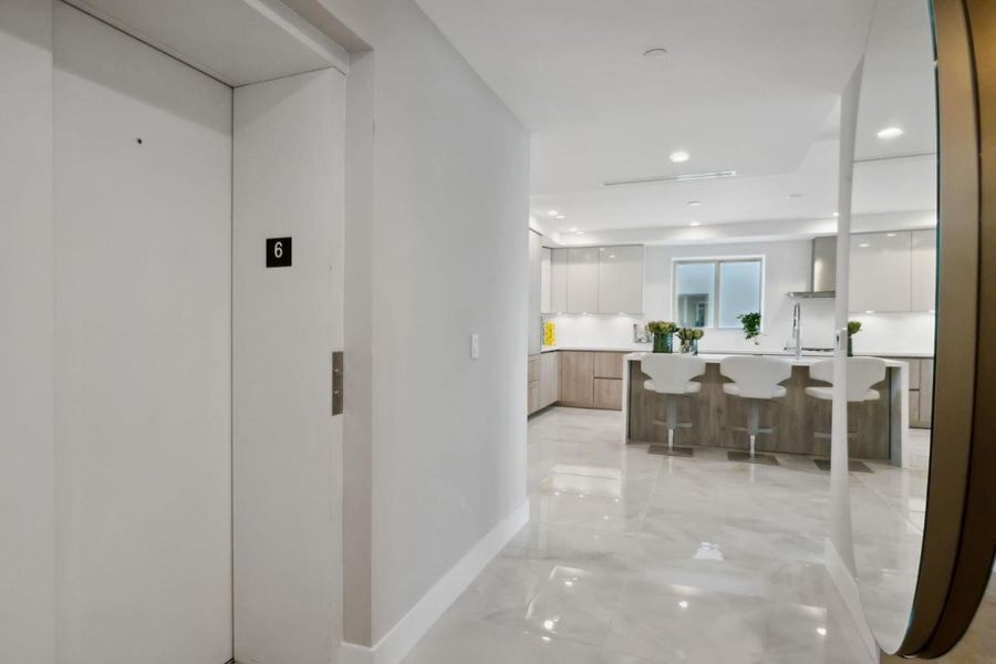 PRIVATE ELEVATOR ENTRY