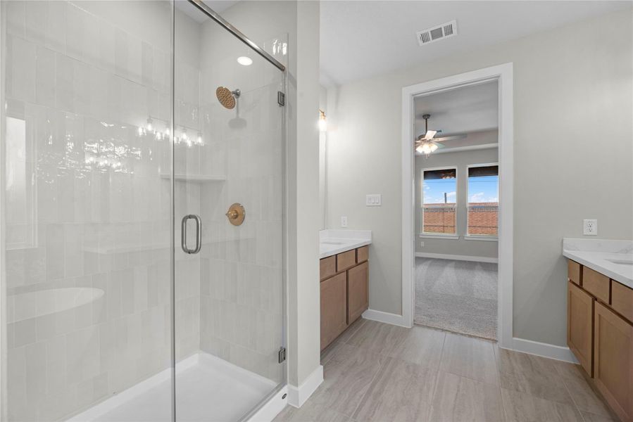 Representative image. Features, specifications, selections and colors may vary.