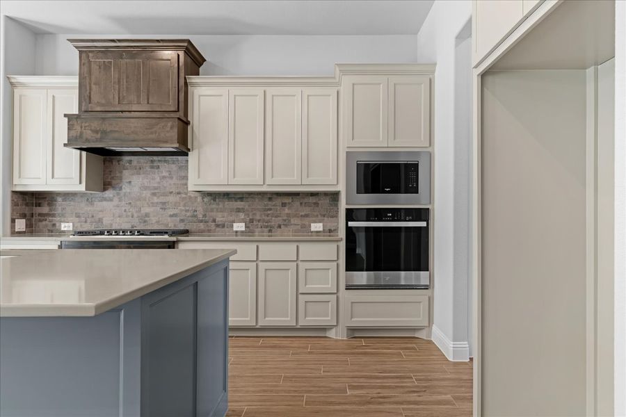 Furnished interior view inside a new home in Spring Valley Ranch, Paradise (Image 8).