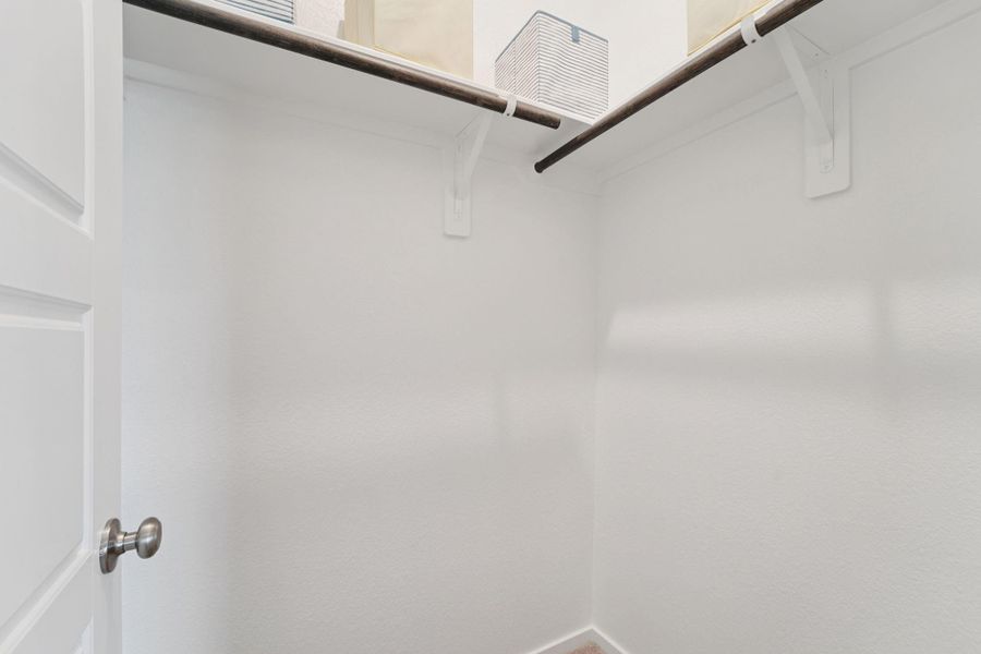 Photo is not of the actual home, but is an inspirational photo of builder’s model home and may depict options, furnishings, and/or decorator features that are not included Photo is not of the actual home, but is an inspirational photo of builder’s model home and may depict options, furnishings, and/or decorator features that are not included