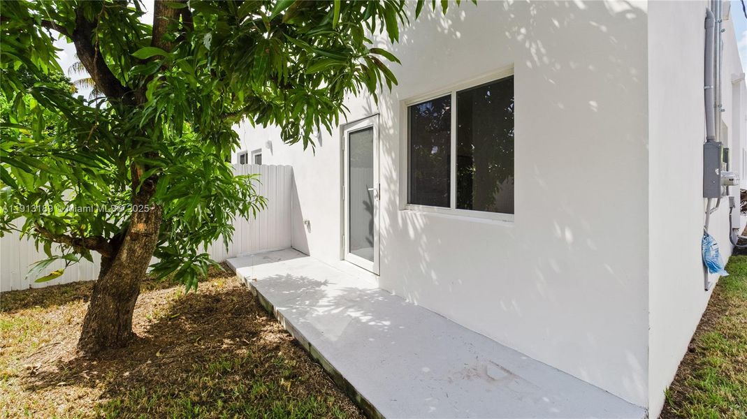 Exterior details and patio area of a home in , Miami (Image 29).