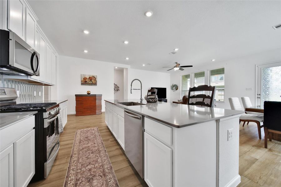 Furnished interior view inside a new home in Sendero: Fairway Collection, Rosenberg (Image 7).