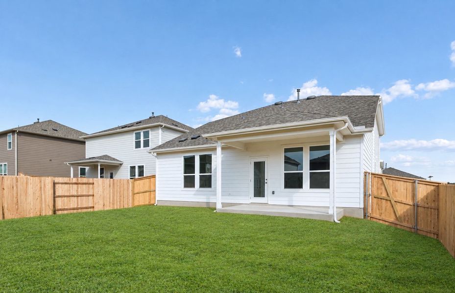Exterior details and patio area of a home in Patterson Ranch, Georgetown (Image 4).