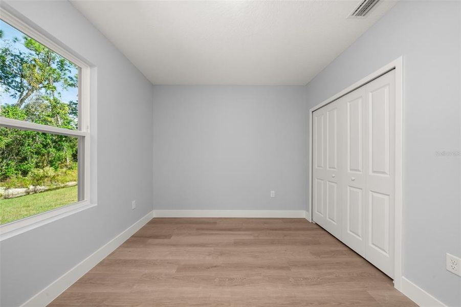 Spacious, unfurnished interior of a new home in , Sebring (Image 22).