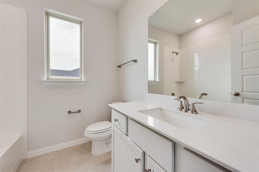 Furnished interior view inside a new home in Creekside of Crowley, Crowley (Image 8). Furnished interior view inside a new home in Creekside of Crowley, Crowley (Image 8).