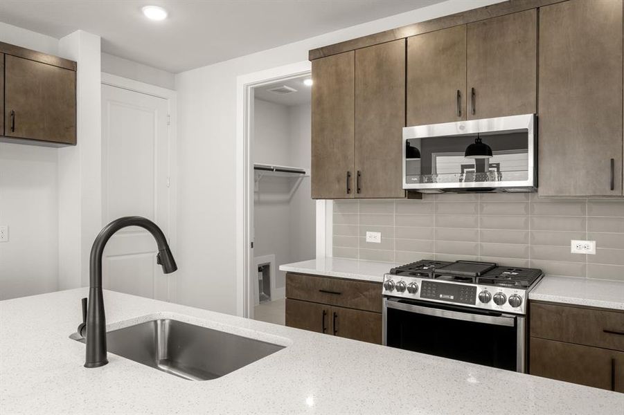 7420 Summer Sunset- Kitchen-4 7420 Summer Sunset- Kitchen-4