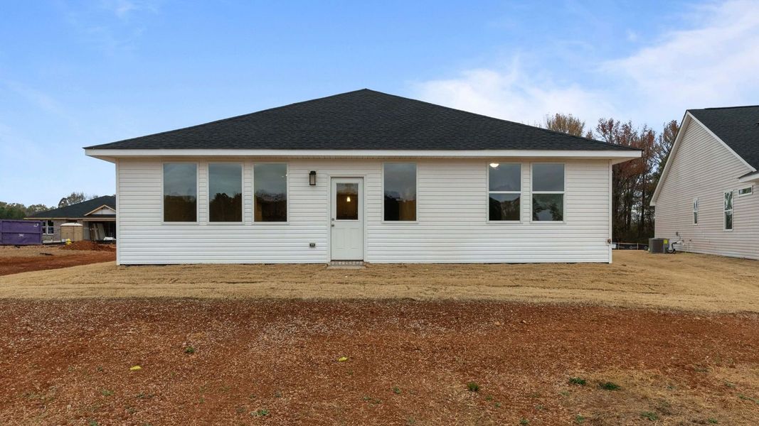 Representative exterior details of a home built from the The Luna by Davidson Homes LLC in Ivy Glen, Perry (Image 3).