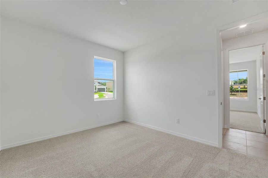 Spacious, unfurnished interior of a new home in Tuscan Hills, Dade City (Image 31).