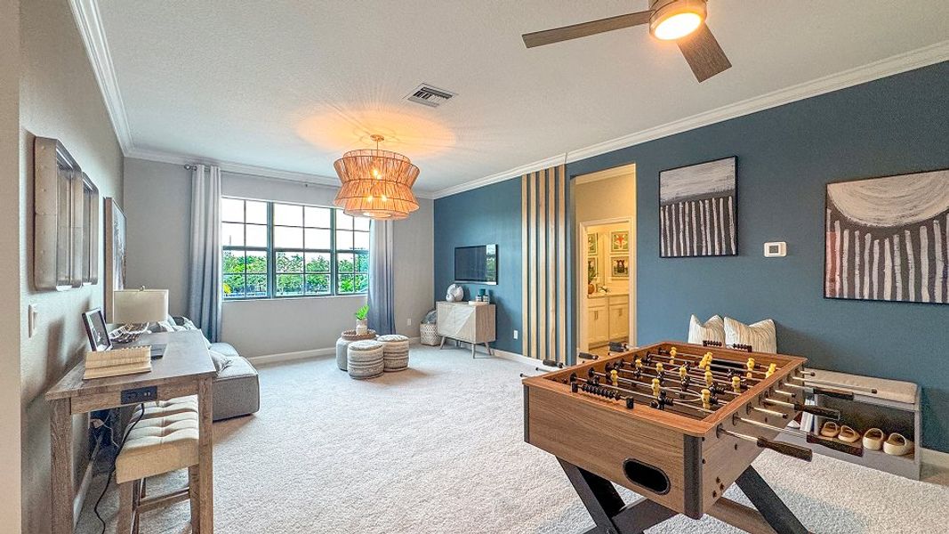 3237 Holly Bonus 2of2 F2