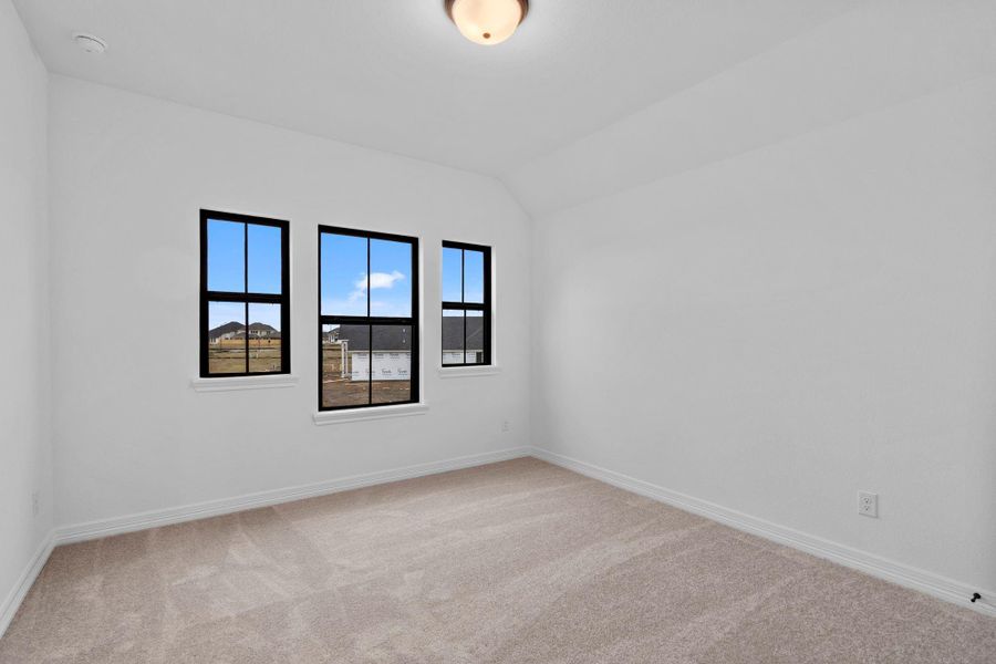 Spacious, unfurnished interior of a new home in Austin Point, Richmond (Image 33).