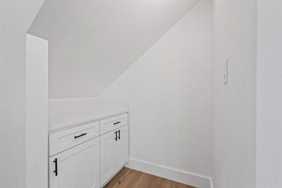 Spacious, unfurnished interior of a new home in , Howe (Image 19).