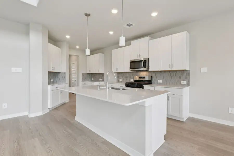 Furnished interior view inside a new home in Stewart's Ranch, Conroe (Image 3).