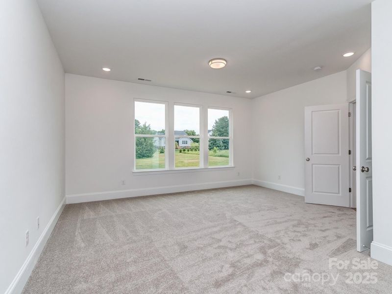 Spacious, unfurnished interior of a new home in , Clover (Image 32). Spacious, unfurnished interior of a new home in , Clover (Image 32).