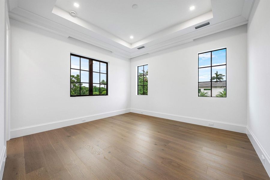 Spacious, unfurnished interior of a new home in , Boca Raton (Image 24).