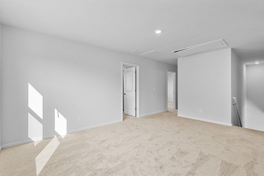 Spacious, unfurnished interior of a new home in Bell West, Kernersville (Image 29).