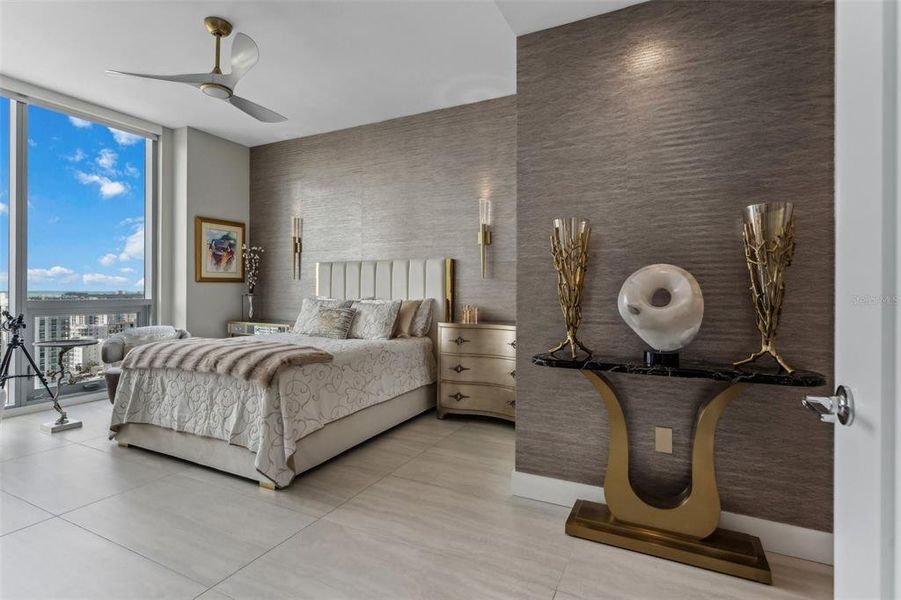 Furnished interior view inside a new home in , Sarasota (Image 37).