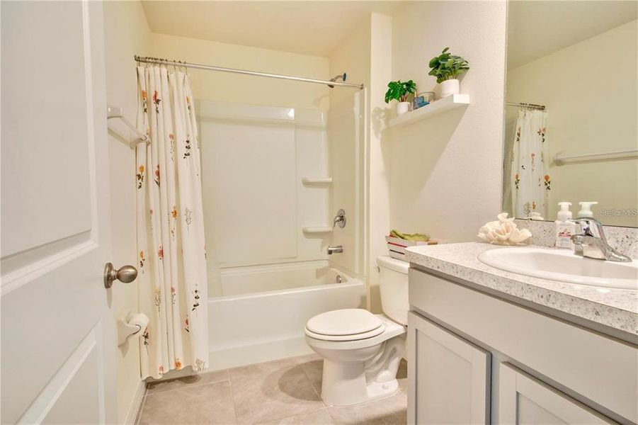 Furnished interior view inside a new home in , Zephyrhills (Image 7).