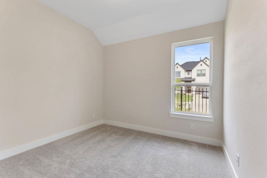 Spacious, unfurnished interior of a new home in , The Woodlands (Image 15).