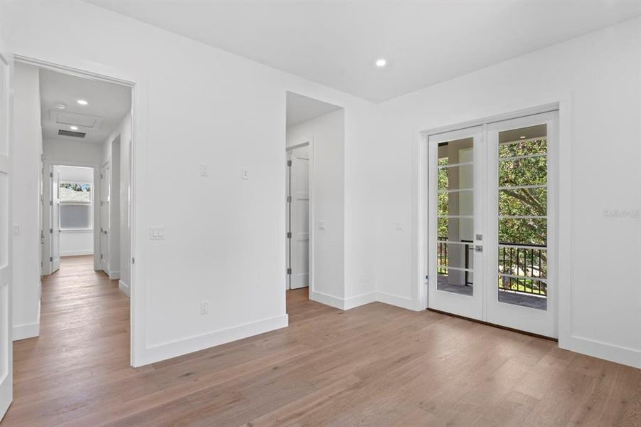 Spacious, unfurnished interior of a new home in , Tampa (Image 51). Spacious, unfurnished interior of a new home in , Tampa (Image 51).