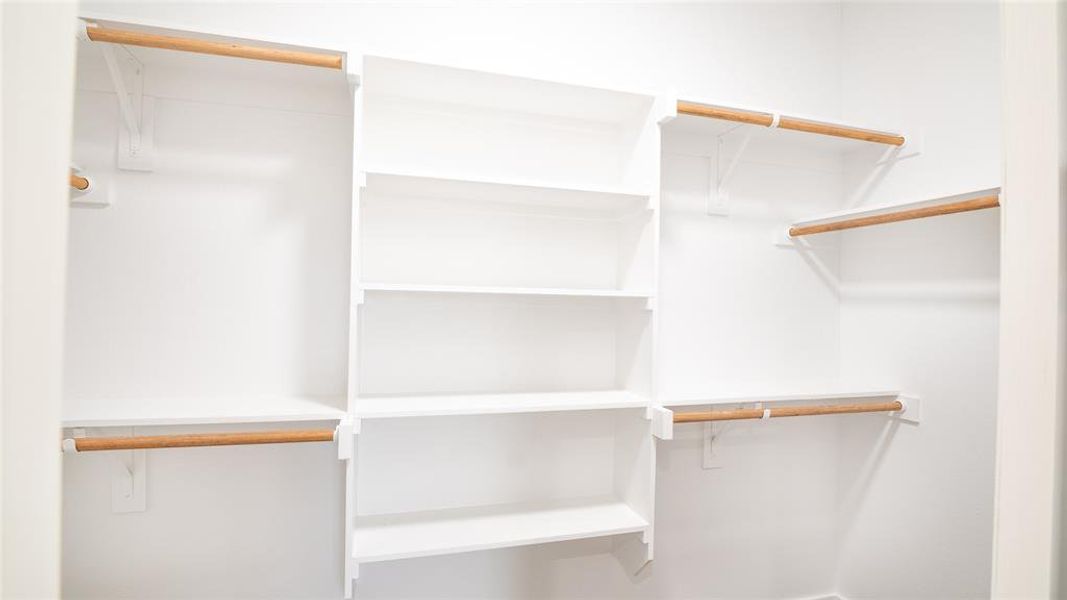 Close-up of interior finishes inside a home in , Alvarado (Image 13).