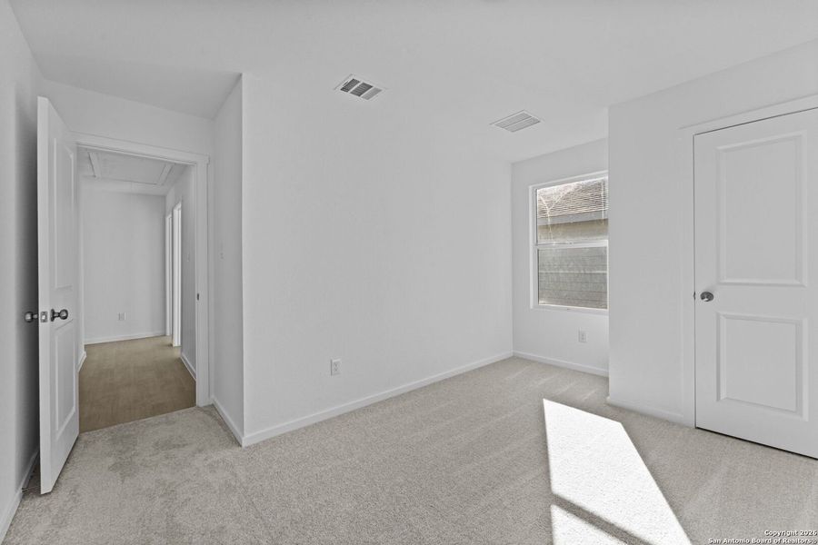 Spacious, unfurnished interior of a new home in , New Braunfels (Image 12).