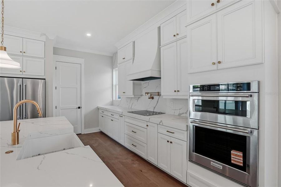 Furnished interior view inside a new home in , St. Petersburg (Image 41).