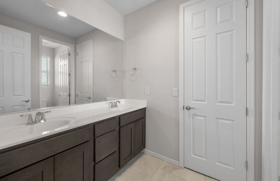 Furnished interior view inside a new home in Visara, Surprise (Image 13).