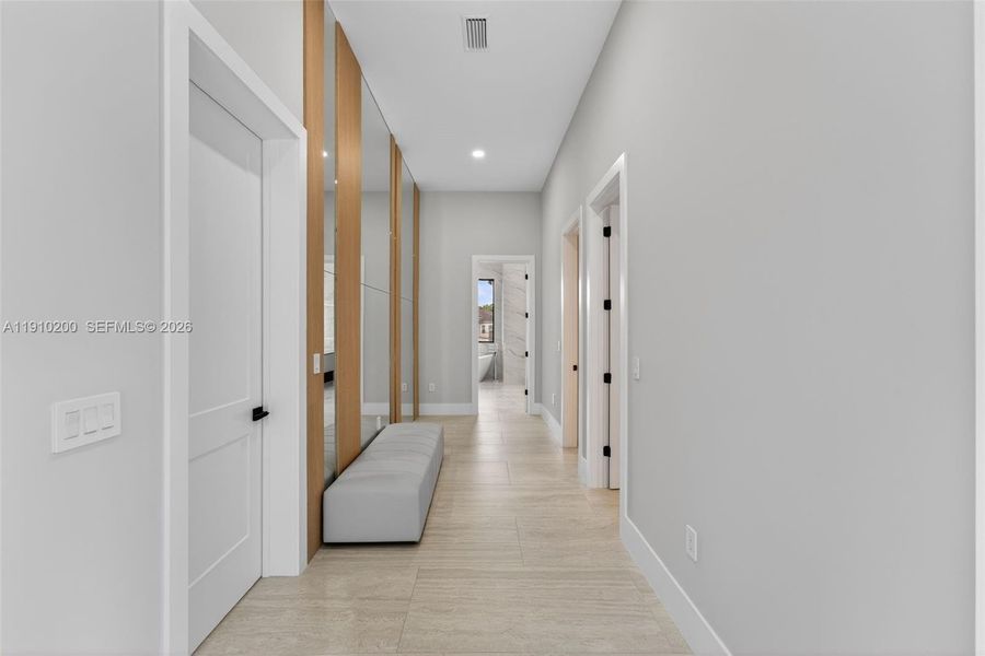 Spacious, unfurnished interior of a new home in , Parkland (Image 22).