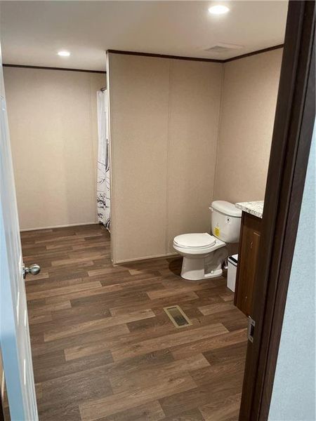 Spacious, unfurnished interior of a new home in , Carrollton (Image 22).