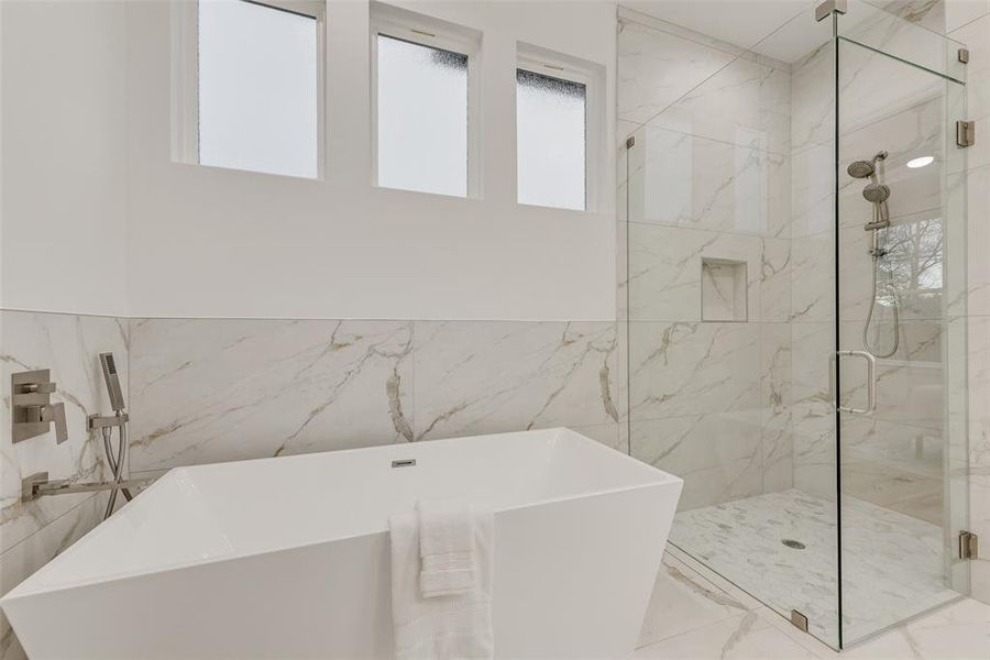 Furnished interior view inside a new home in , Dallas (Image 11).