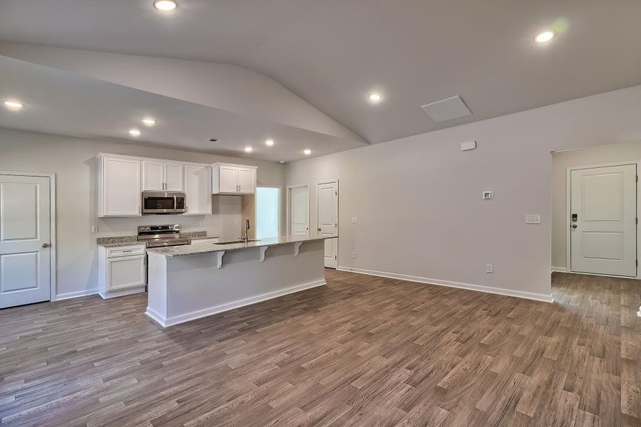 Spacious, unfurnished interior of a new home in , Orangeburg (Image 23).