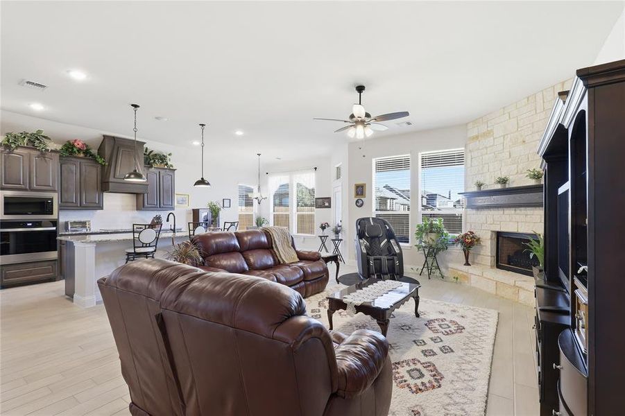 Furnished interior view inside a new home in Oak Hills, Burleson (Image 6).