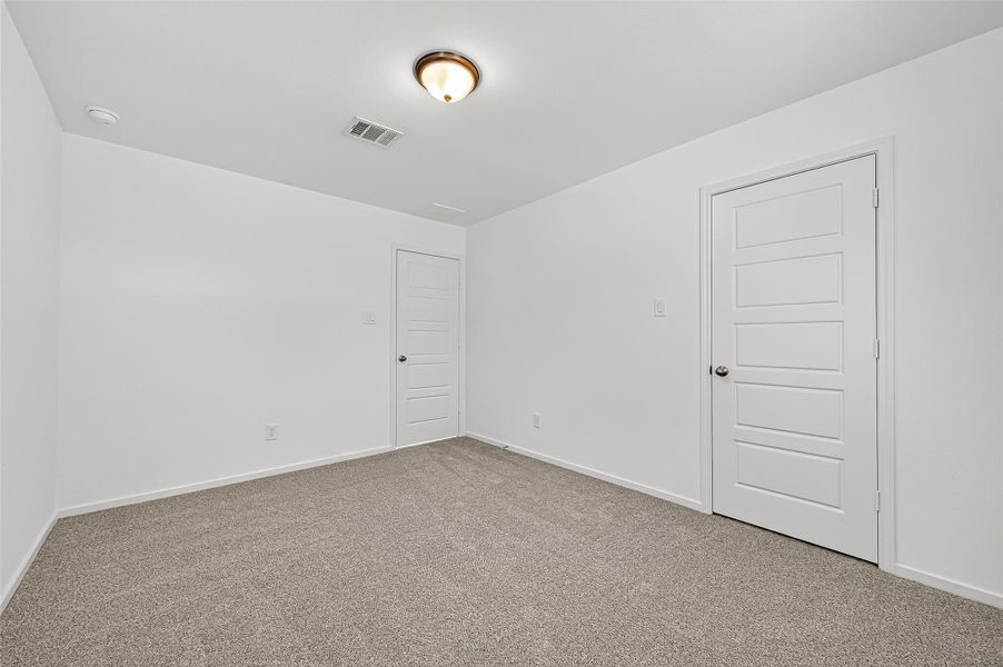 Spacious, unfurnished interior of a new home in Mill Creek Trails, Magnolia (Image 23).