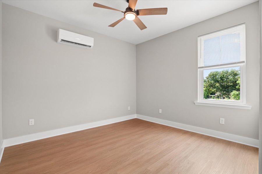 Spacious, unfurnished interior of a new home in , North Charleston (Image 20).