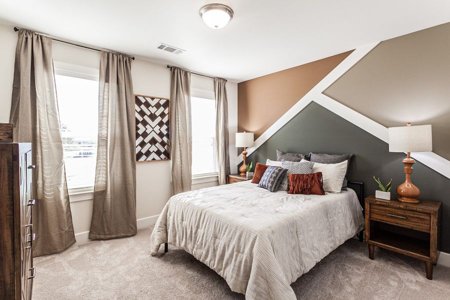 Representative furnished interior of a home built from the Townsend by Grant & Co in Lockwood, Collierville (Image 32).
