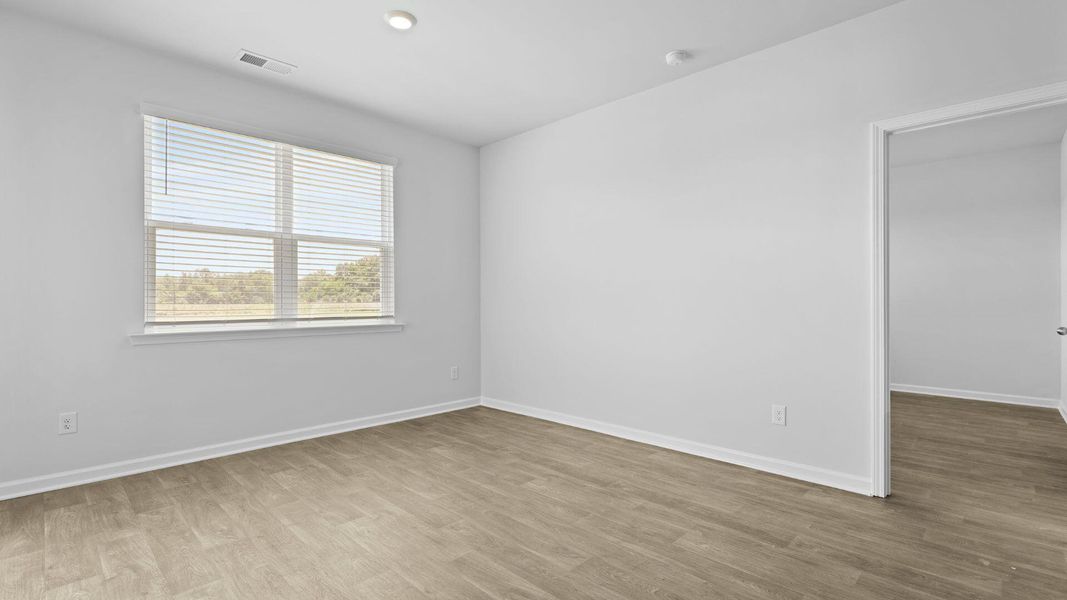 Spacious, unfurnished interior of a new home in The Ranch, Holly Hill (Image 23).