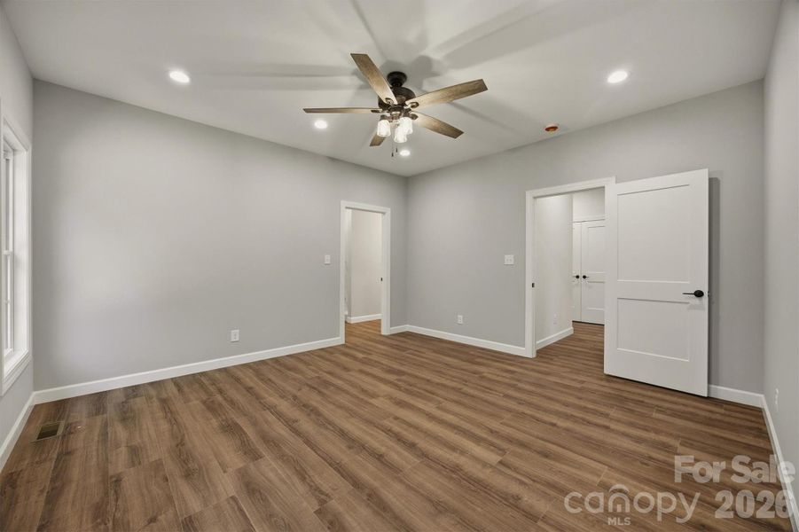 Spacious, unfurnished interior of a new home in , Morganton (Image 18). Spacious, unfurnished interior of a new home in , Morganton (Image 18).